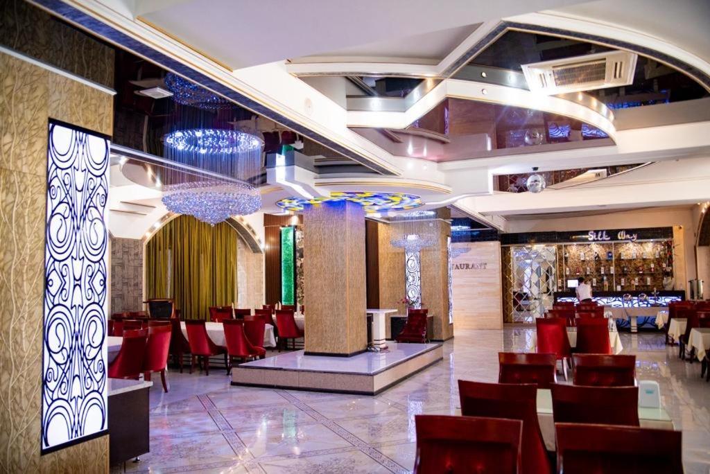 Hotel Zhibek Zholy Schymkent Exterior foto